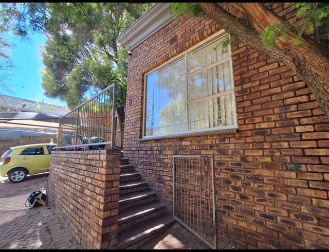 3 BEDROOM HOUSE FOR SALE IN MULBARTON